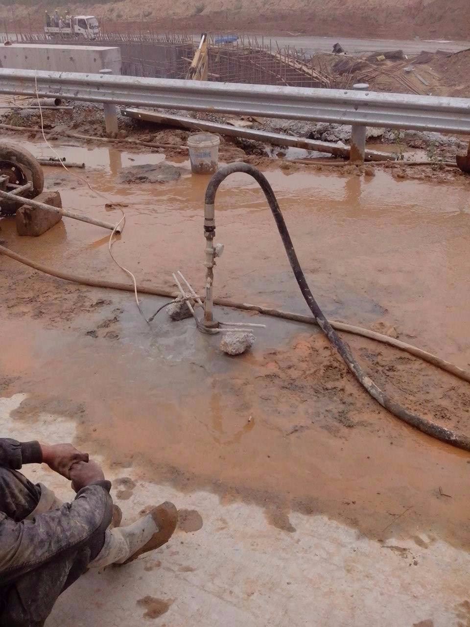 天门路基压密注浆